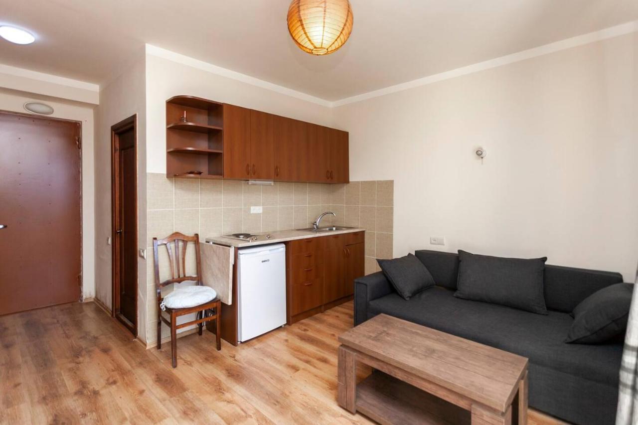 Wehost Cozy And Comfortable Studio غودوري المظهر الخارجي الصورة